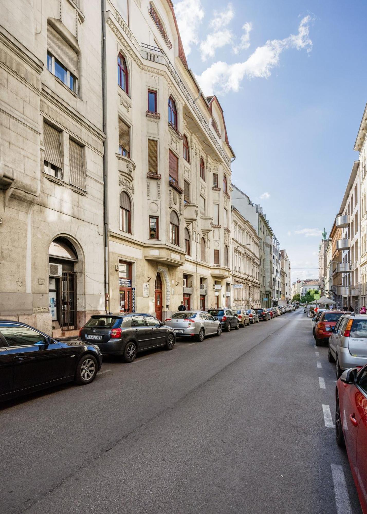 Artful 3br By Danube River & Market Hall Lejlighed